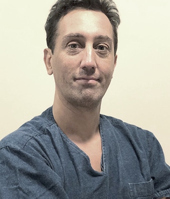 Dr. Adrián Juratich